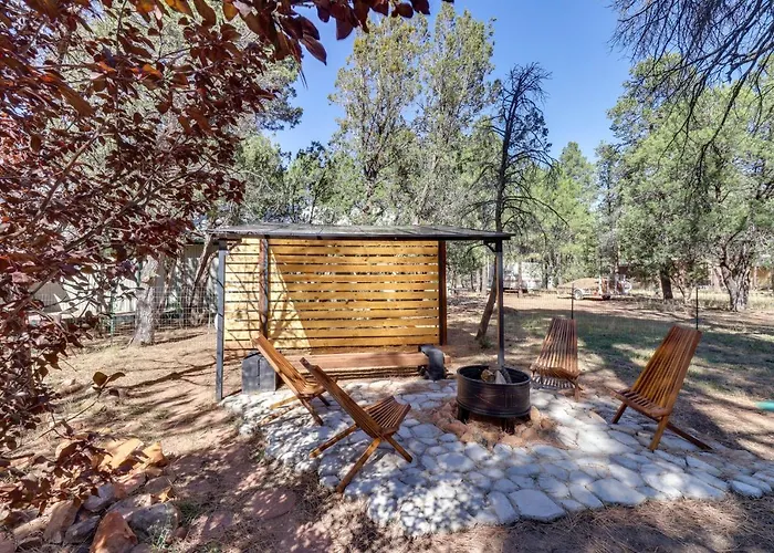 Decks + Fire Pit: Rustic-modern Cabin! *