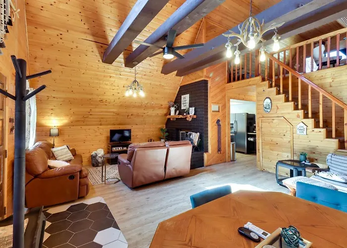 Holiday home Decks + Fire Pit: Rustic-modern Cabin! Overgaard