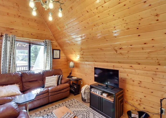 Decks + Fire Pit: Rustic-modern Cabin! *