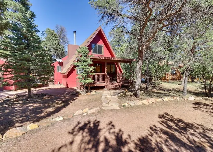 Decks + Fire Pit: Rustic-modern Cabin!